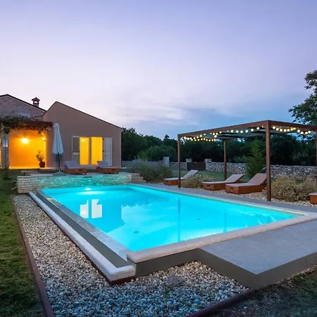 Holiday Marten Villa Kanfanar
